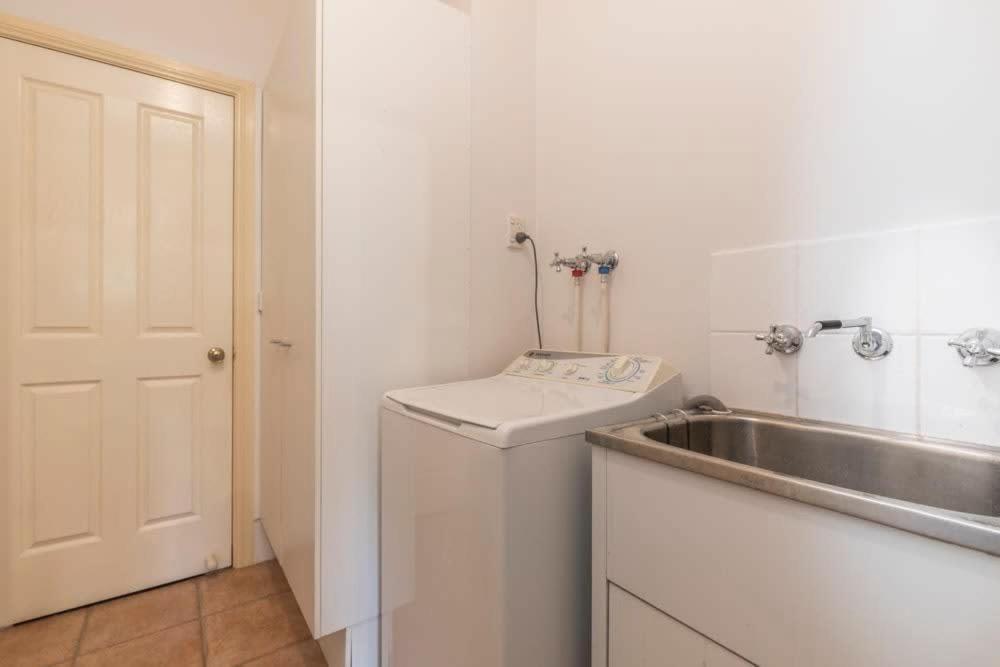 3 Bdrm 2 Bthrm House Close To Canberra Cbd & Anu Exteriér fotografie