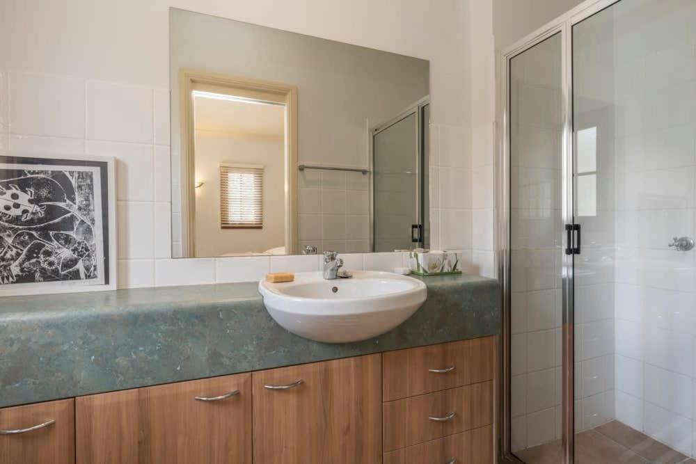 3 Bdrm 2 Bthrm House Close To Canberra Cbd & Anu Exteriér fotografie
